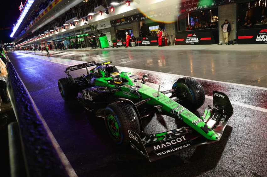 Gabriel Bortoleto na classificação do GP de Las Vegas de F1 (Foto: Cristobal Herrera-Ulashkevich / Pool / AFP