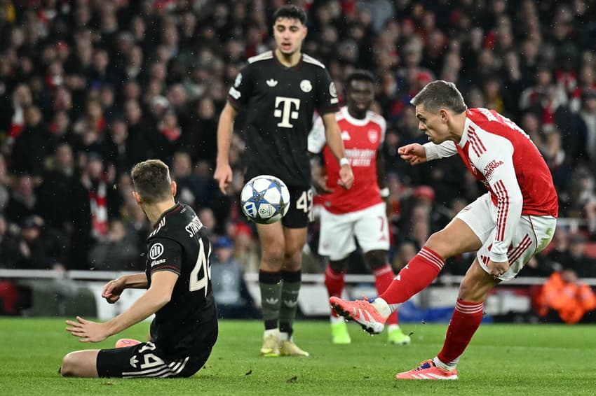 Arsenal e Bayern de Munique se enfrentaram em duelo válido pela Champions League (Foto: Ben STANSALL / AFP)