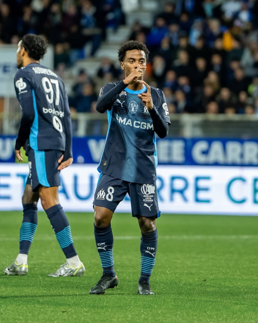 Angel Gomes marcou em Auxerre x Olympique de Marseille (Foto: Reprodução/Instagram @OlympiqueDeMarseille)