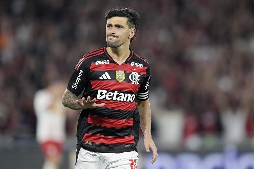 Com Arrascaeta no comando ofensivo, o Flamengo vai para a final da Libertadores em busca do tetracampeonato (Foto: Alexandre Loureiro/AGIF/GazetaPress)