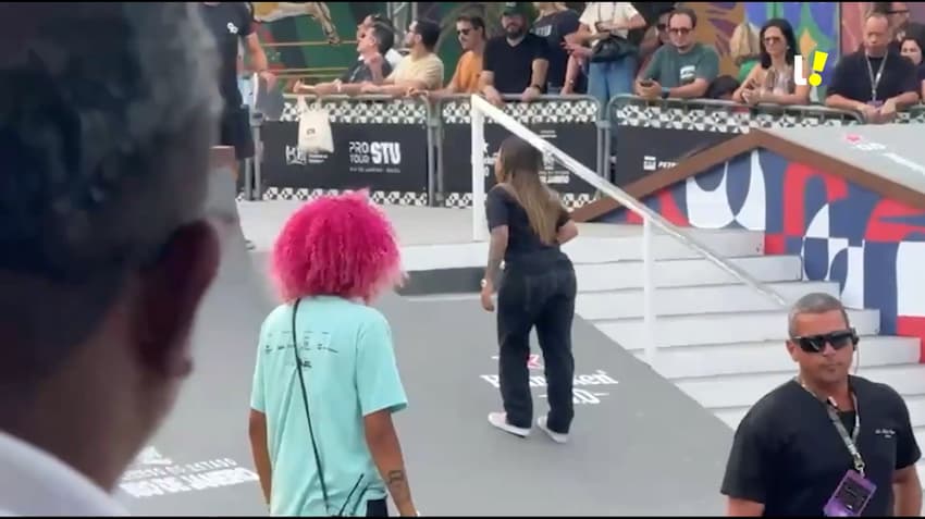 Pâmela Rosa cai no STU Pro Tour do Rio (Foto: Kauhan Fiaux / Lance!)