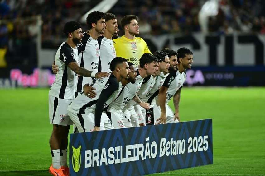 Corinthians fez alterações em comparação ao onze inicial da partida contra o RB Bragantino. (Foto: Eduardo Carmim/Photo Premium/Gazeta Press)
