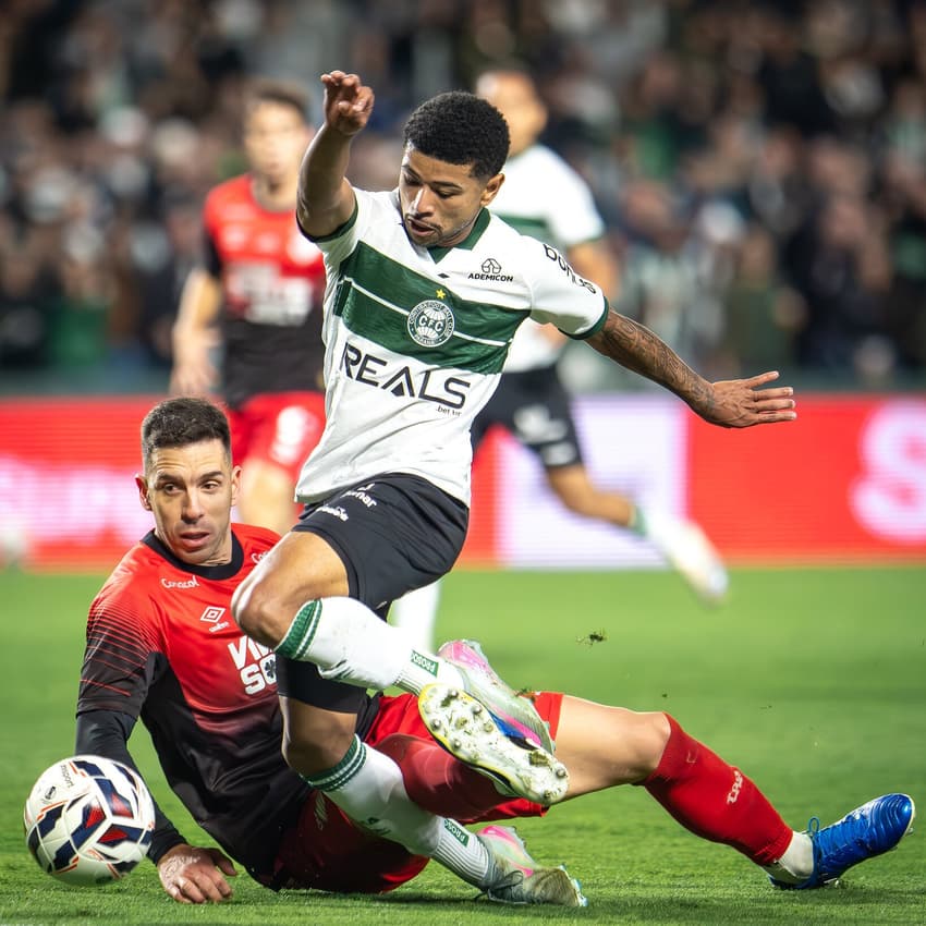 Coritiba e Athletico disputam o título da Série B de 2025