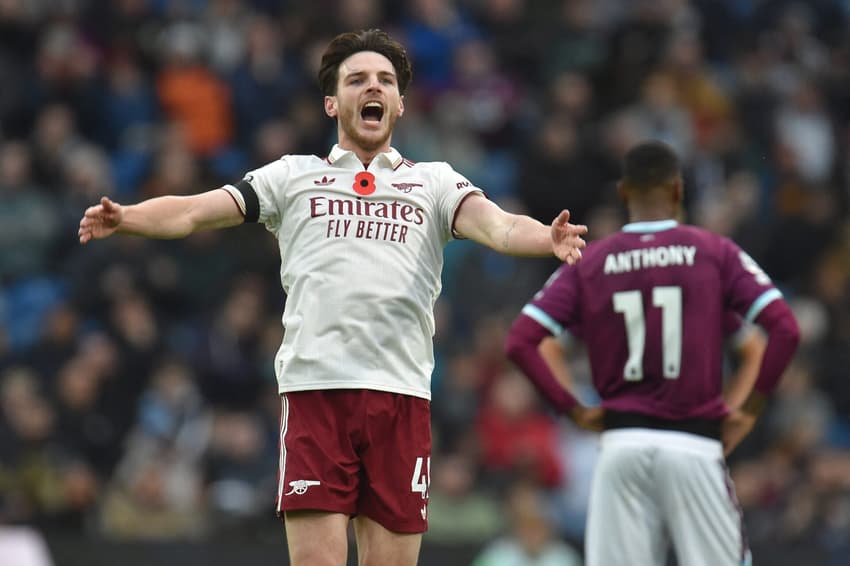 Declan Rice comemora gol marcado pelo Arsenal sobre o Burnley