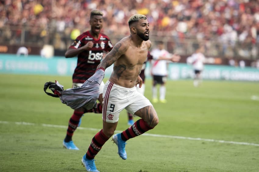 Rio de Janeiro (RJ), 23.11.2019 - Flamengo x River Plate - Comemoracao do Gabigol. Partida entre Flamengo x River Plate no Estadio Monumental de Lima na final da Libertadores 2019. (Foto: Delmiro Junior/Photo Premium/Gazeta Press) Delmiro Junior/Photo Premium/Gazeta Press/Photo Premium