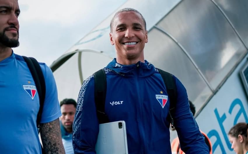 O Fortaleza já desembarcou para enfrentar o RB Bragantino (Foto: Mateus Lotif/Fortaleza EC)