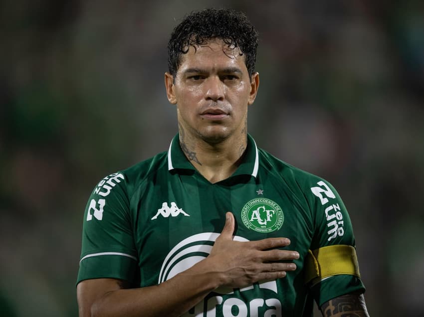 Giovanni Augusto, capitão da Chapecoense, antes de jogo contra o Operário (Foto: Liamara Polli / AGIF / Gazeta Press)