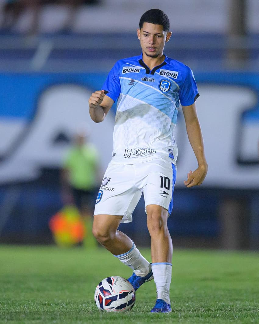 Henrique Bueno Capital Candangão