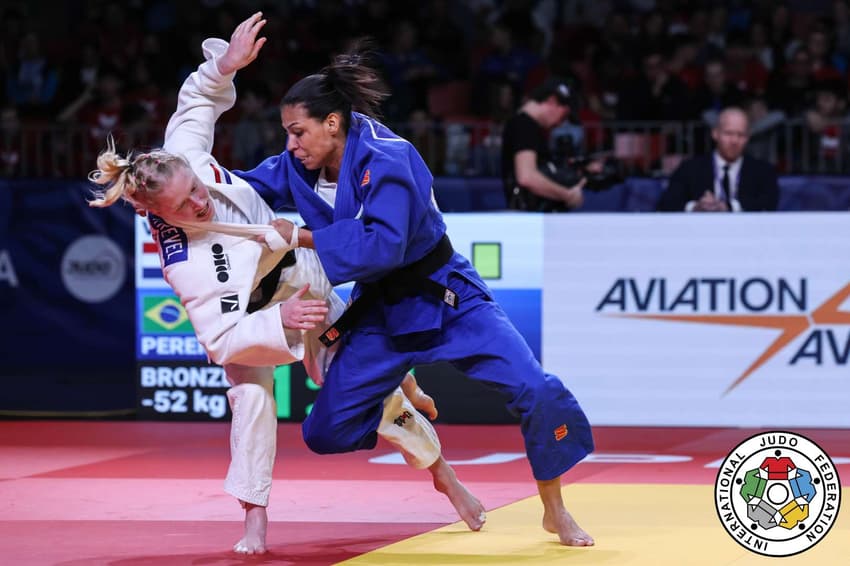 Jéssica Pereira em ação no judô (Foto: Divulgação/ IJF)