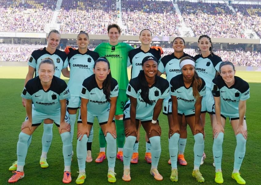 Jogadoras do Gotham FC antes da partida contra o Orlando Pride, pela semifinal da NWSL