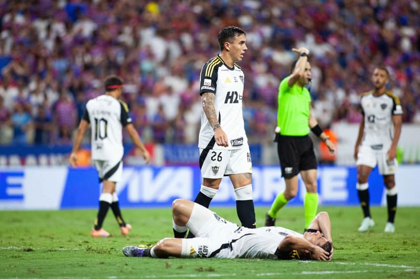 Atlético é derrotado para o Fortaleza (Foto: Stefania  Lima/Gazeta Press)