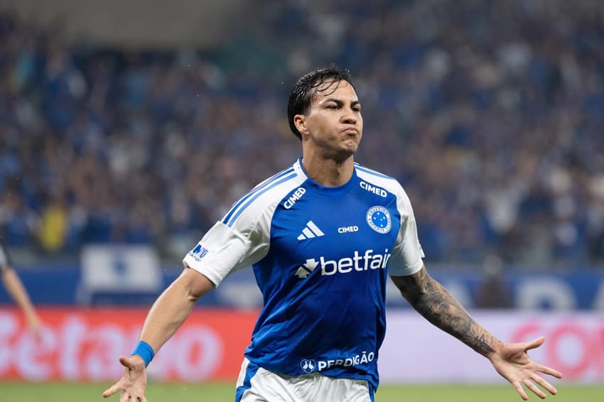 Kaio Jorge, artilheiro do Brasileirão, comemora gol do Cruzeiro contra o Corinthians (Foto: Alan Alencar /  Zimel Press)