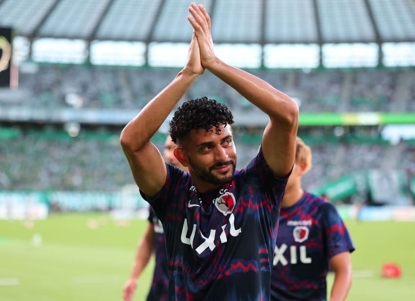 Talles Brener em ação pelo Kashima Antlers (Foto: Divulgação/Kashima Antlers)