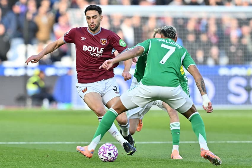 Kilman e Joelinton em ação em West Ham x Newcastle
