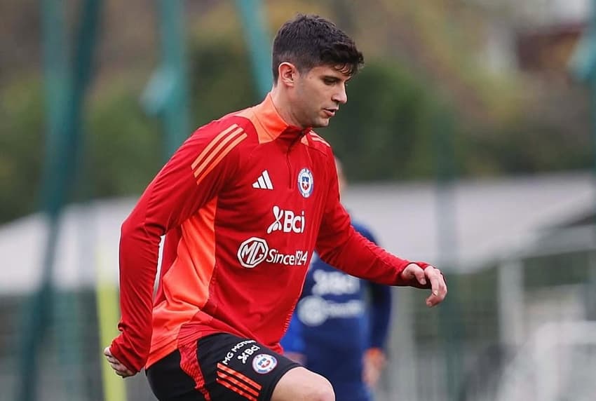 Kuscevic em treino do Chile (Foto: reprodução/redes sociais)