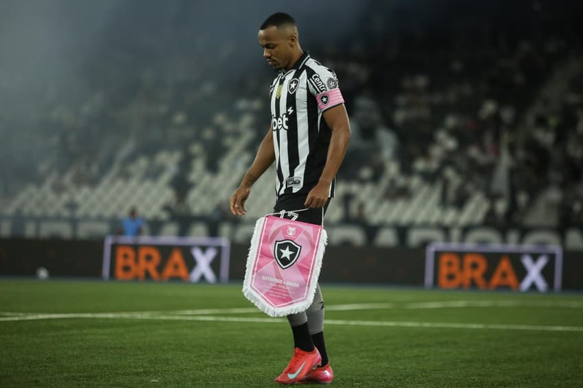 Marlon Freitas, do Botafogo, durante partida entre Botafogo x Bahia