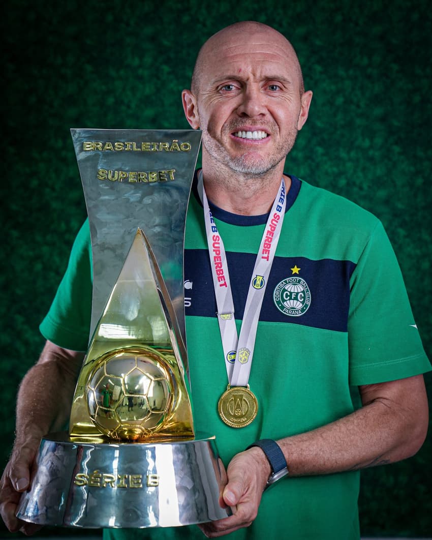 Mozart Coritiba campeão troféu taça Série B