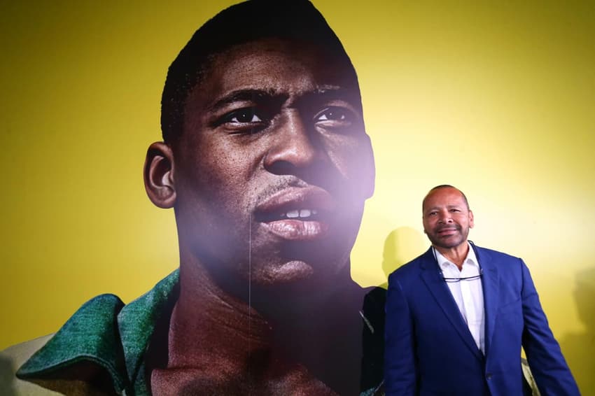 Neymar Pai NR Sports marca Pelé