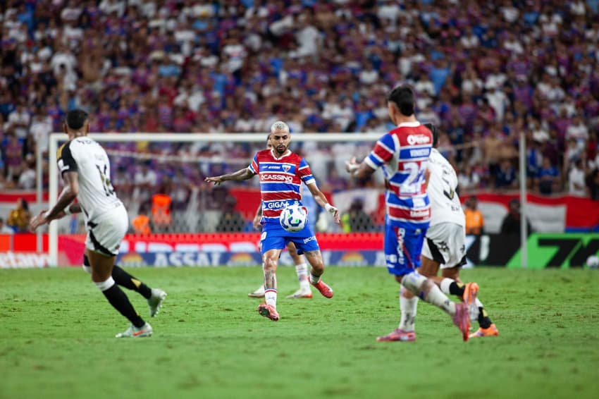 Partida entre Fortaleza e Atlético-MG, pelo Brasileirão (Foto: Stefania Lima/Pera Photo Press/Gazeta Press)