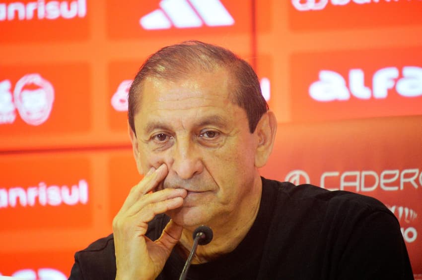 Ramón Díaz, técnico colorado, durante coletiva de imprensa (Foto: Donaldo Hadlich / Código19 / Gazeta Press)