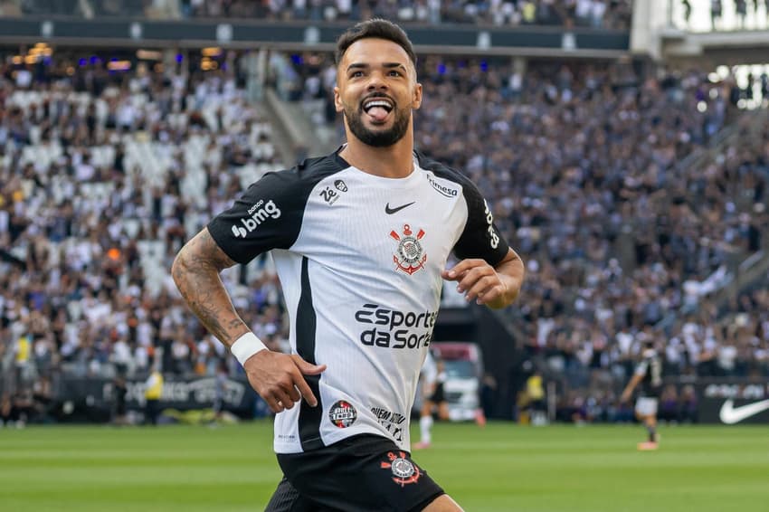Raniele abriu o placar para o Corinthians contra o Botafogo (Foto: Léo Barrilari/GazetaPress)