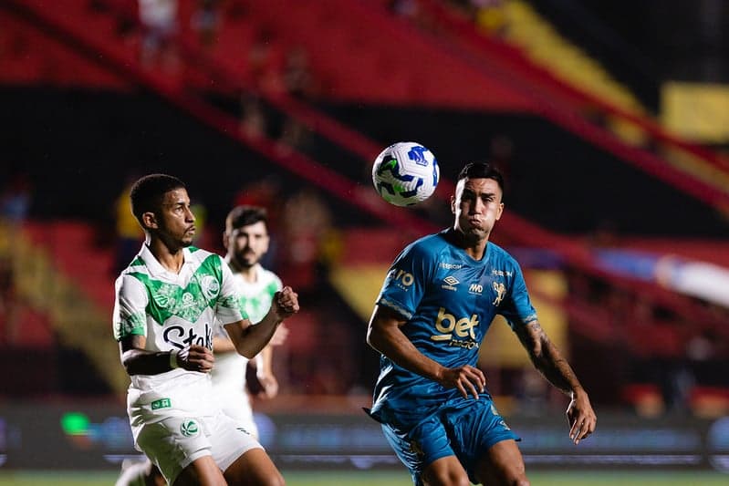 Sport na última derrota diante do Juventude (Foto: Paulo Piva / Sport)