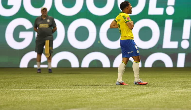 Vitor Roque, centroavante do Palmeiras