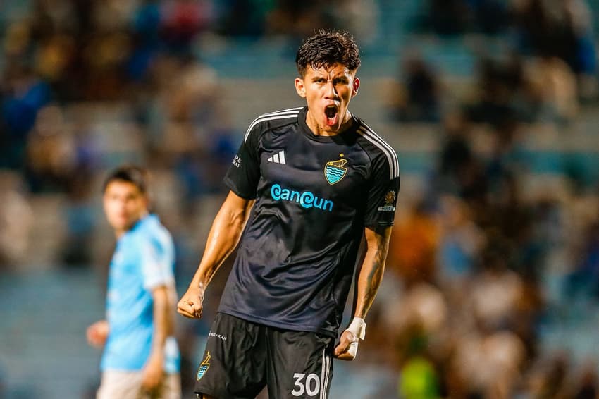 Zagueiro boliviano ex-Santos vive grande fase e é um dos destaques da equipe líder da Liga Expansión MX (Foto: Reprodução)