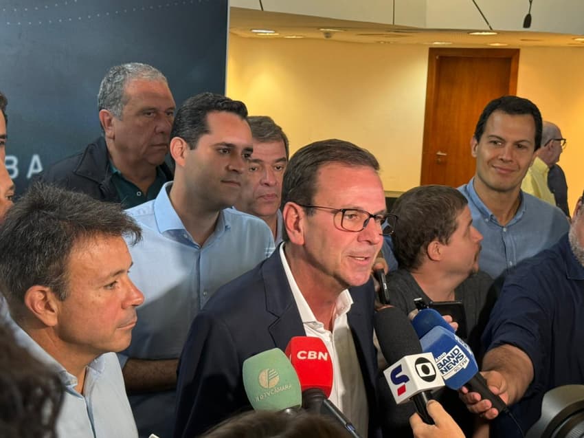 Eduardo Paes no evento de apresentação do Autódromo de Guaratiba, no Rio (Foto: Kauhan Fiaux / Lance!)