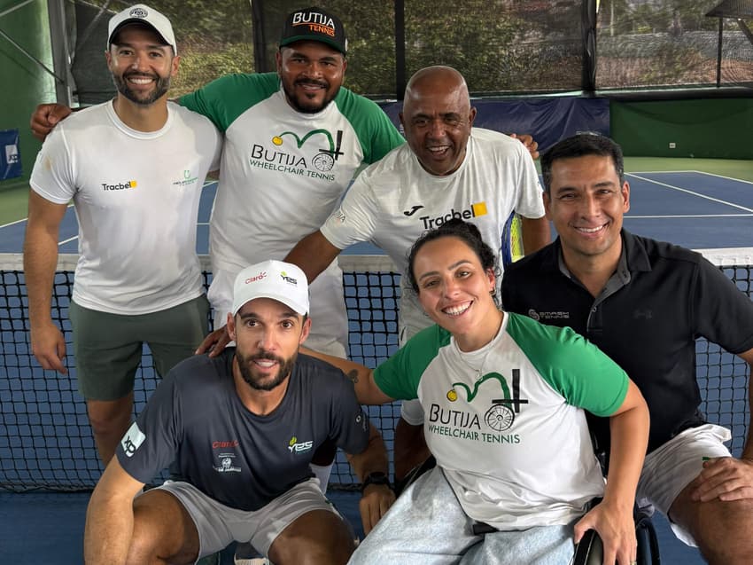 Guilherme Teixeira, técnico de João Fonseca, e Léo Butija durante clínica em Belo Horizonte (Arquivo pessoal)