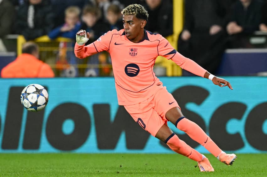 Yamal em ação em Club Brugge x Barcelona