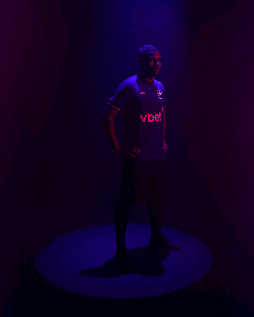 Novo uniforme V do Botafogo (Foto: Divulgação/Botafogo)