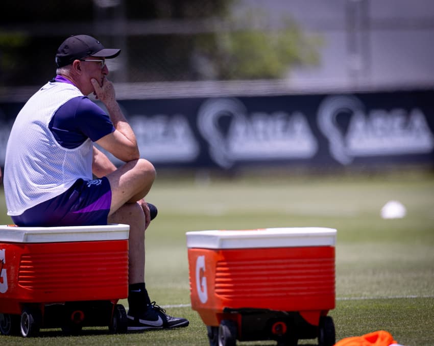 Dorival Júnior durante treino do Corinthians (Foto: Rodrigo Coca/Agência Corinthians)