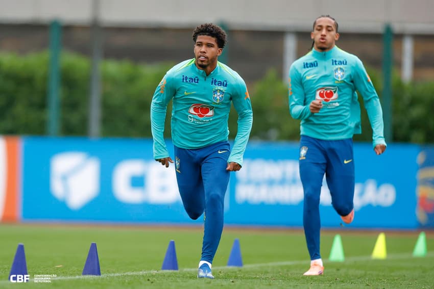 Andrey Santos, volante da Seleção Brasileira