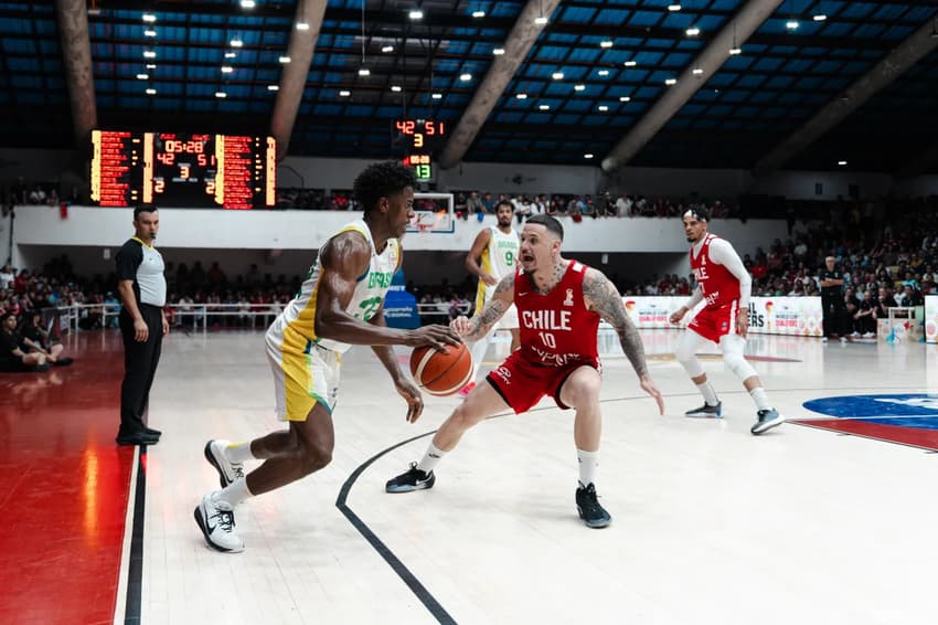 Brasil e Chile voltam a se enfrentar pelas Eliminatórias