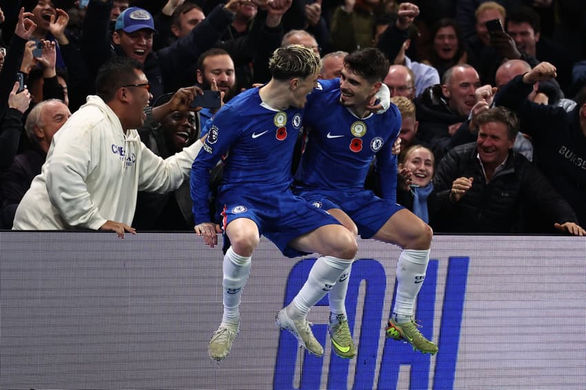 Pela Premier League, o Chelsea venceu o Wolves por 3 a 0 (Foto: HENRY NICHOLLS / AFP)