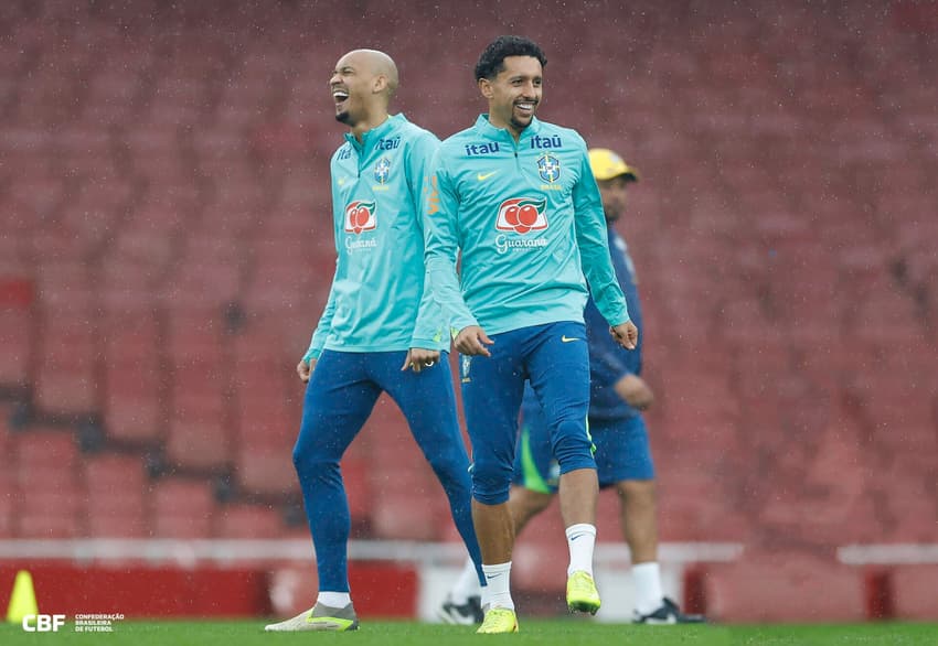 Fabinho e Marquinhos durante treino do Brasil no Emirates Stadium