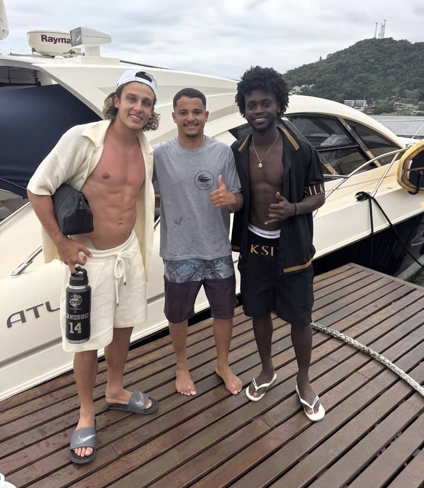 Canobbio e Santi Moreno, jogadores do Fluminense, em passeio (Foto: Divulgação)