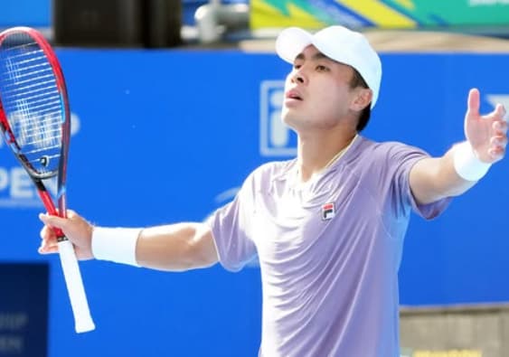 O americano Brandon Nakashima ameaça João Fonseca no ranking (Arquivo)