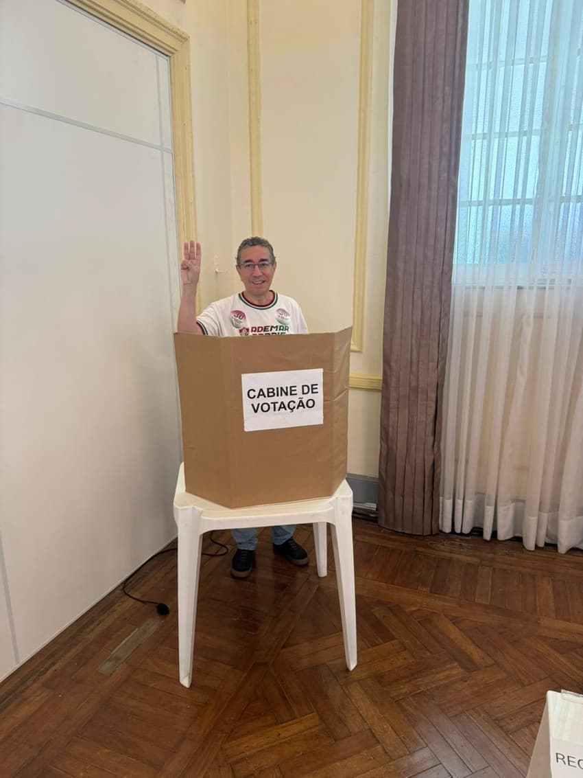 Ademar Arrais vota nas eleições do Fluminense (Foto: Divulgação)