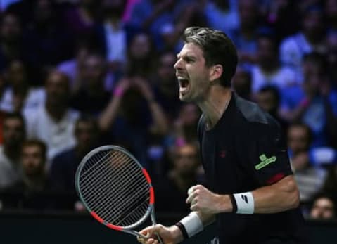 O tenista britânico Cameron Norrie em ação no Masters 1000 de Paris (Reprodução)