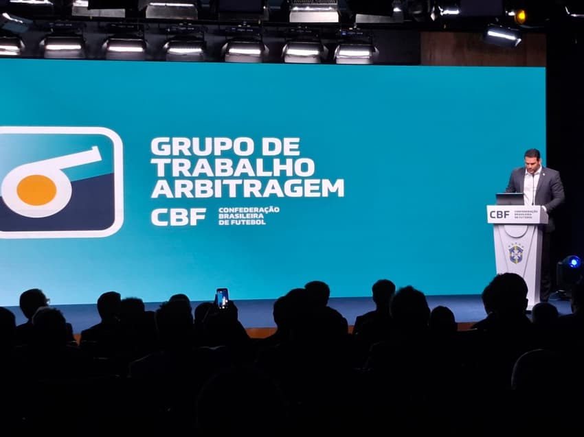 Presidente da CBF confirmou impedimento semiautomático no Brasileirão 2026 
