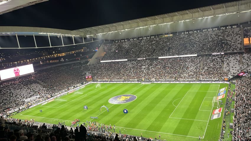 Neo Química Arena recebe Corinthians x São Paulo