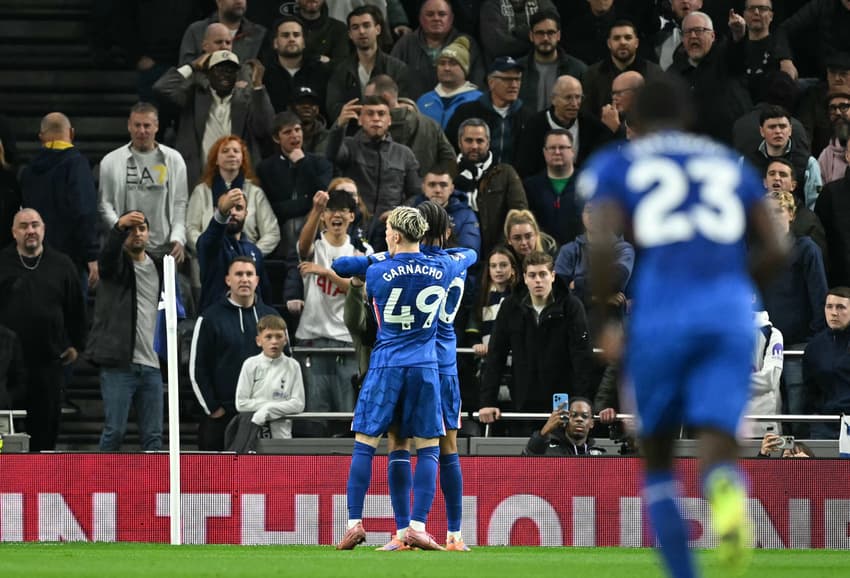 O Chelsea vai ao Azerbaijão enfrentar o Qarabag pela Champions League (Foto: JUSTIN TALLIS / AFP)