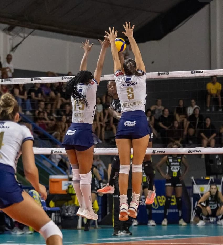 Julia Kudiess é líder de bloqueios na Superliga Feminina 25/26 (Foto: Divulgação)