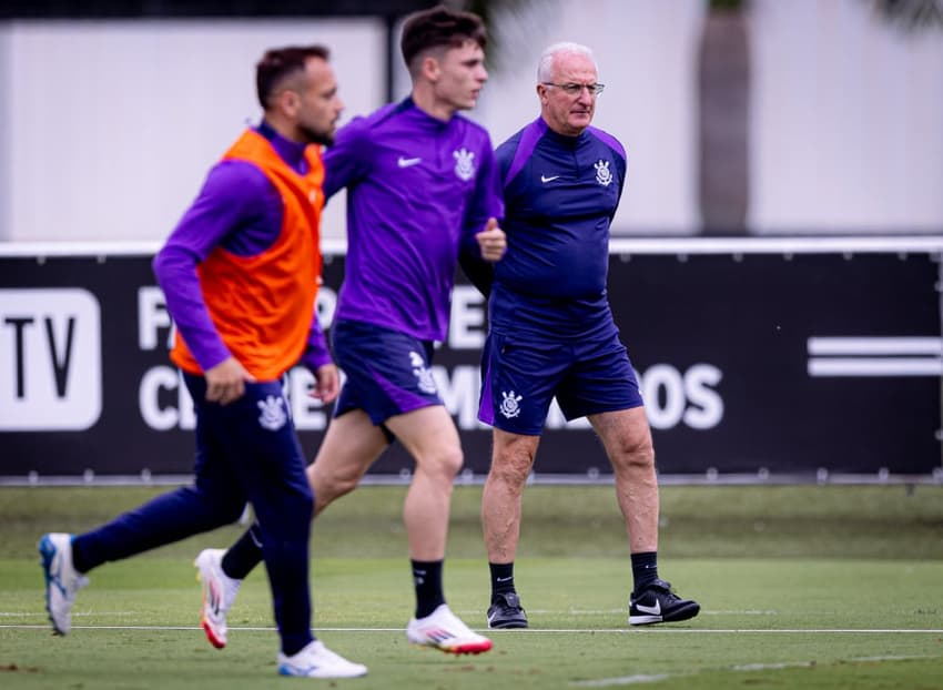 Dorival ganhou elogios de Maycon (Foto: Rodrigo Coca/Agência Corinthians)