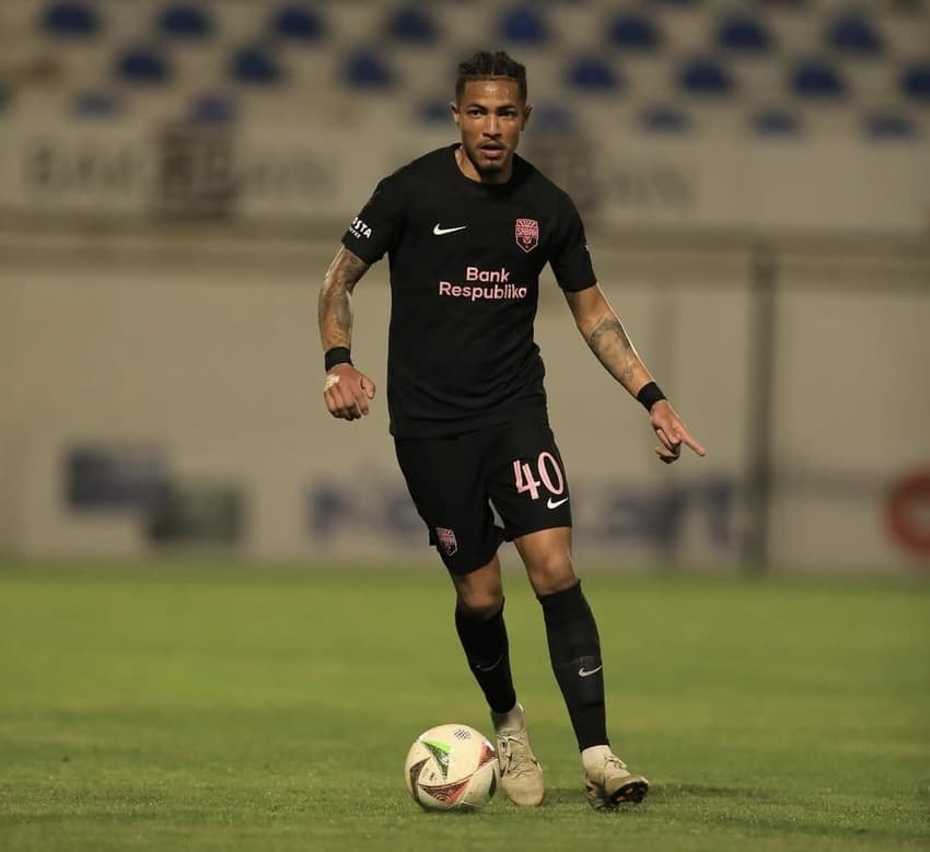 Nogueira em ação pelo Sabah, do Azerbaijão (Foto: Divulgação/Sabah)