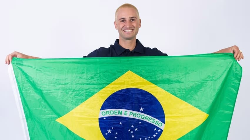 Patrick Burgener busca vaga nos Jogos de Milão Cortina 2026