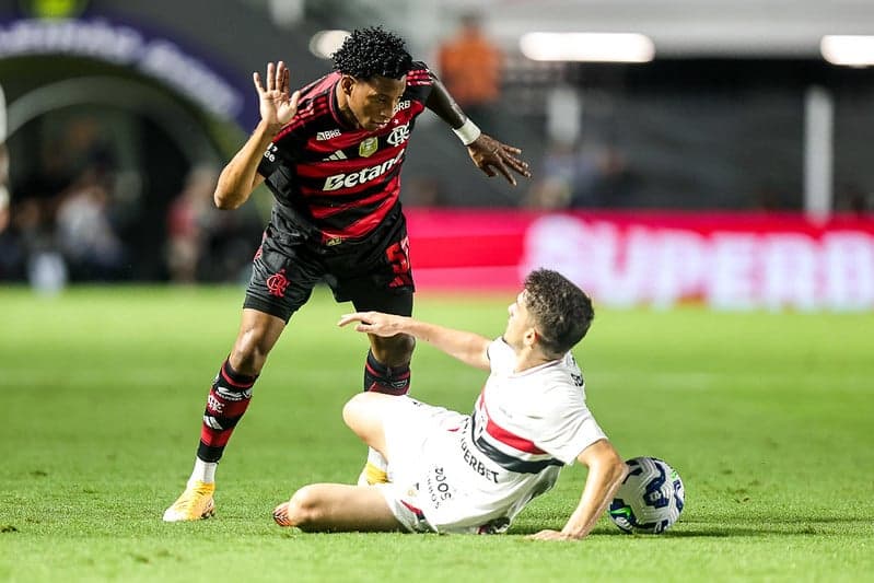 Plata durante Flamengo x São Paulo (Foto: Gilvan de Souza/Flamengo)
