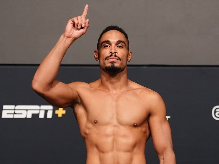 Rafael Cerqueira em pesado do UFC (Foto: Reprodução/UFC Brasil)